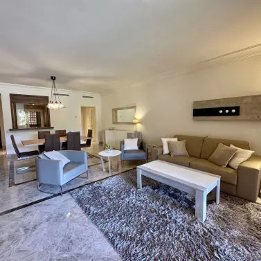 Venta de apartamento en planta baja en Nueva Andalucía