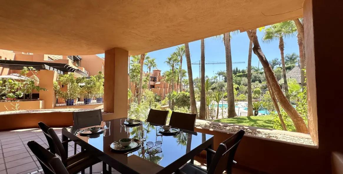 Продажа апартаментов на первом этаже в Nueva Andalucía 7