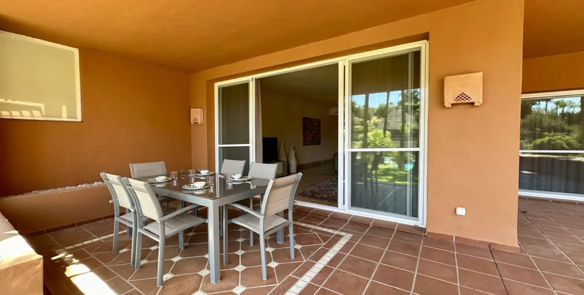 Продажа апартаментов на первом этаже в Nueva Andalucía 8