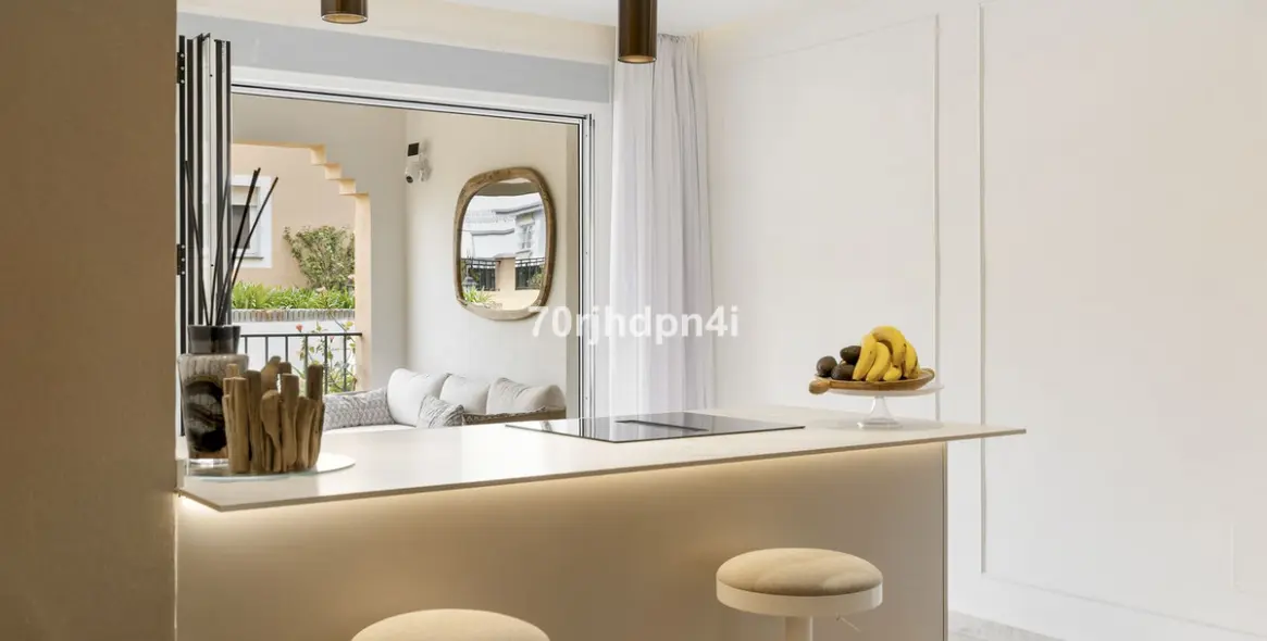 Продажа апартаментов на первом этаже в Nueva Andalucía 19