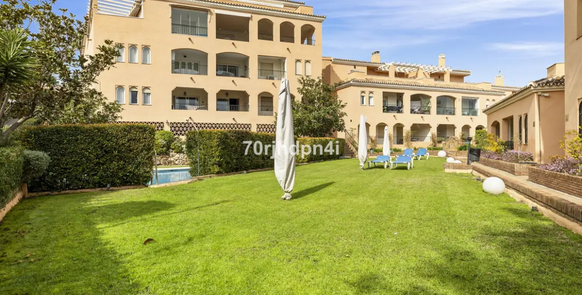 Продажа апартаментов на первом этаже в Nueva Andalucía 80