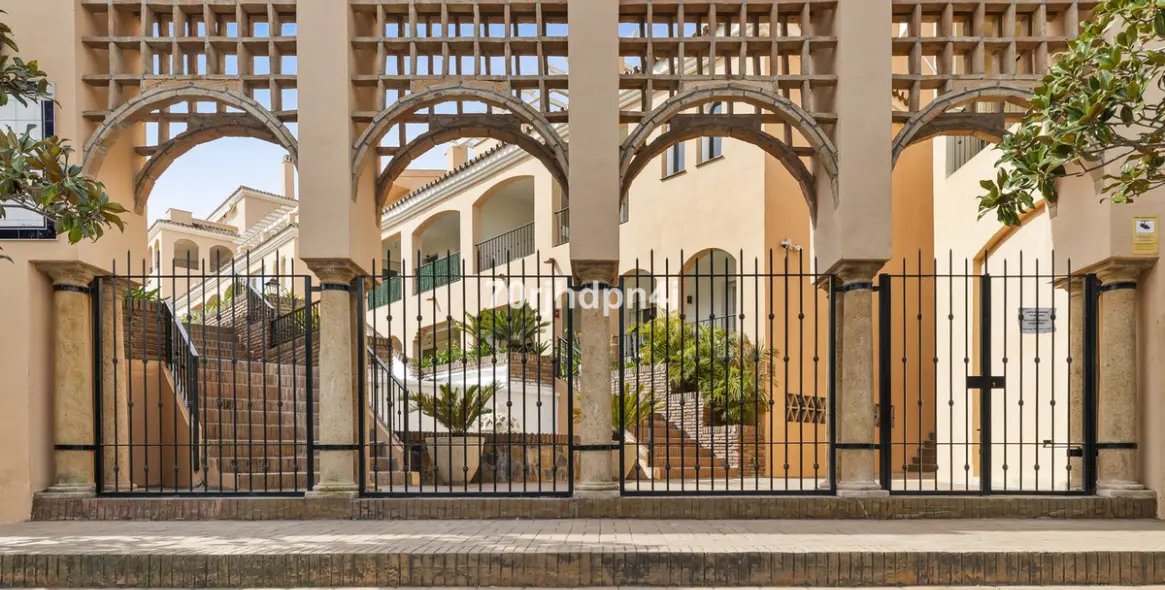 Продажа апартаментов на первом этаже в Nueva Andalucía 82