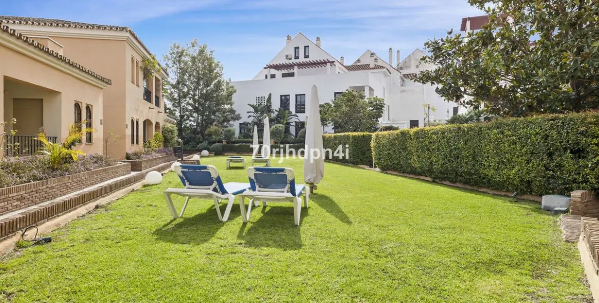 Продажа апартаментов на первом этаже в Nueva Andalucía 84