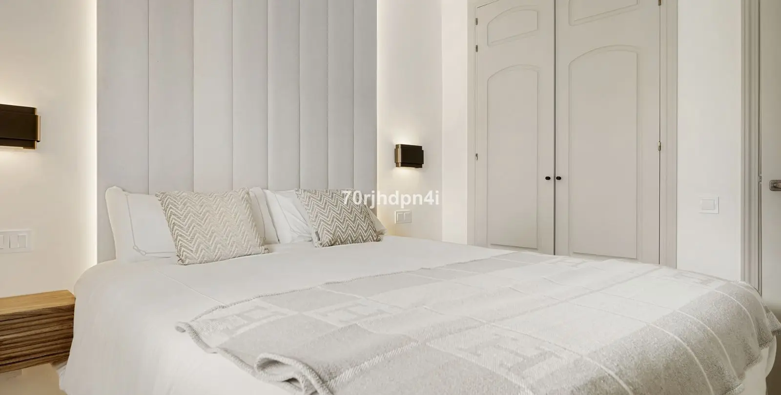 Sale of ground floor apartment in Nueva Andalucía 1