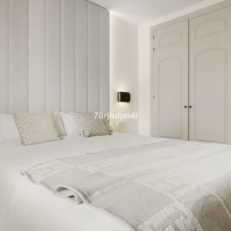 Venta de apartamento en planta baja en Nueva Andalucía
