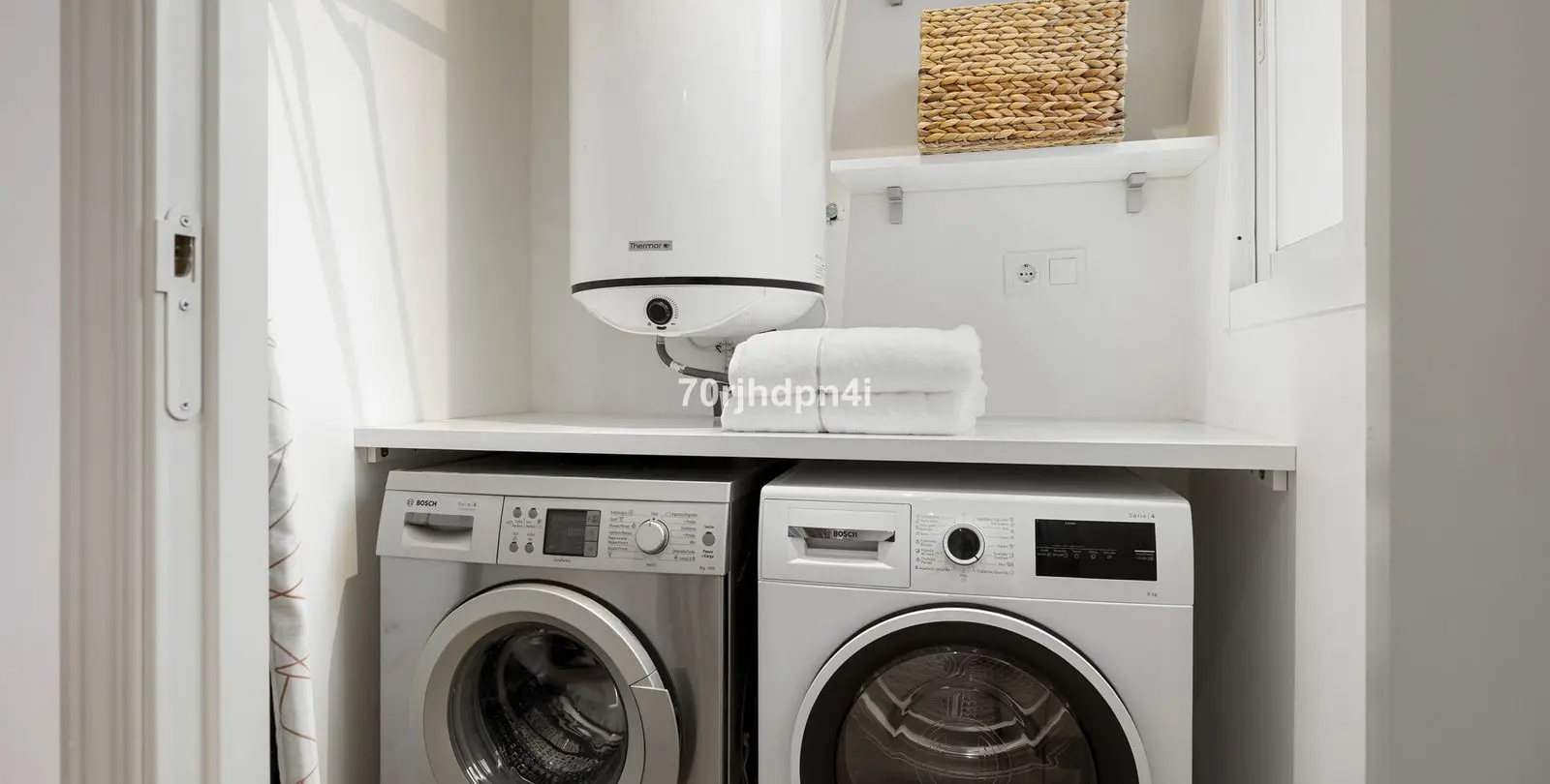Sale of ground floor apartment in Nueva Andalucía 2