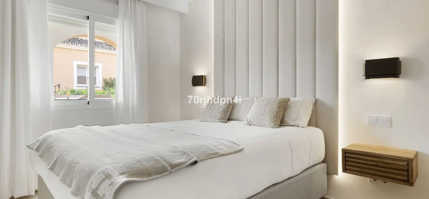 Venta de apartamento en planta baja en Nueva Andalucía 4