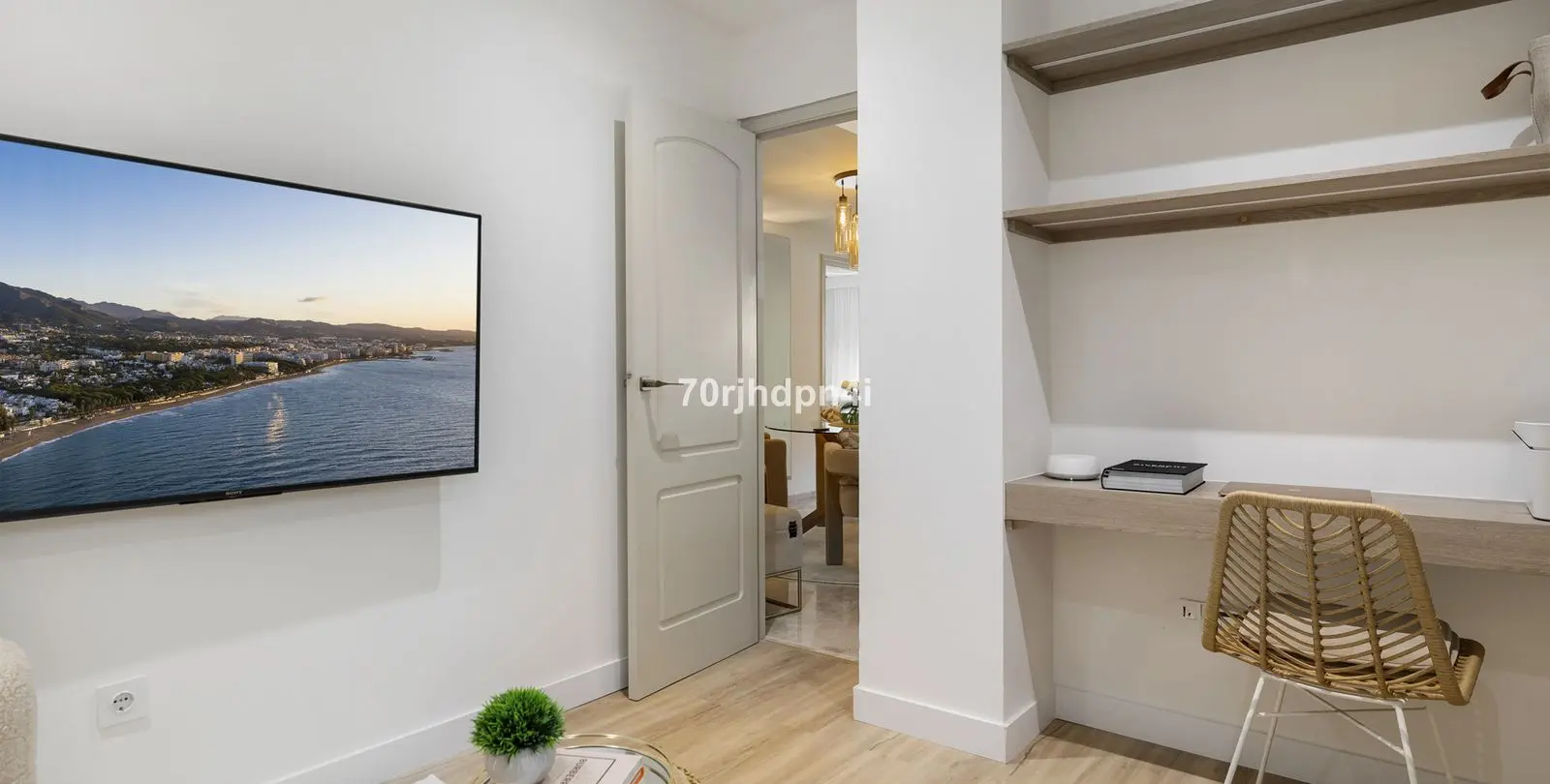 Sale of ground floor apartment in Nueva Andalucía 6