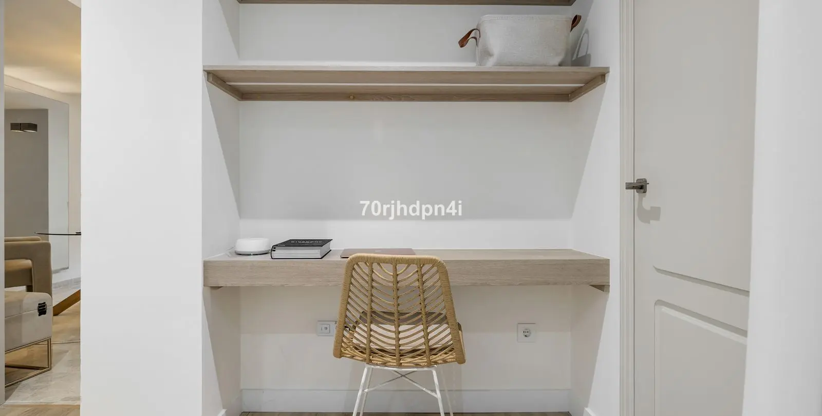 Sale of ground floor apartment in Nueva Andalucía 44