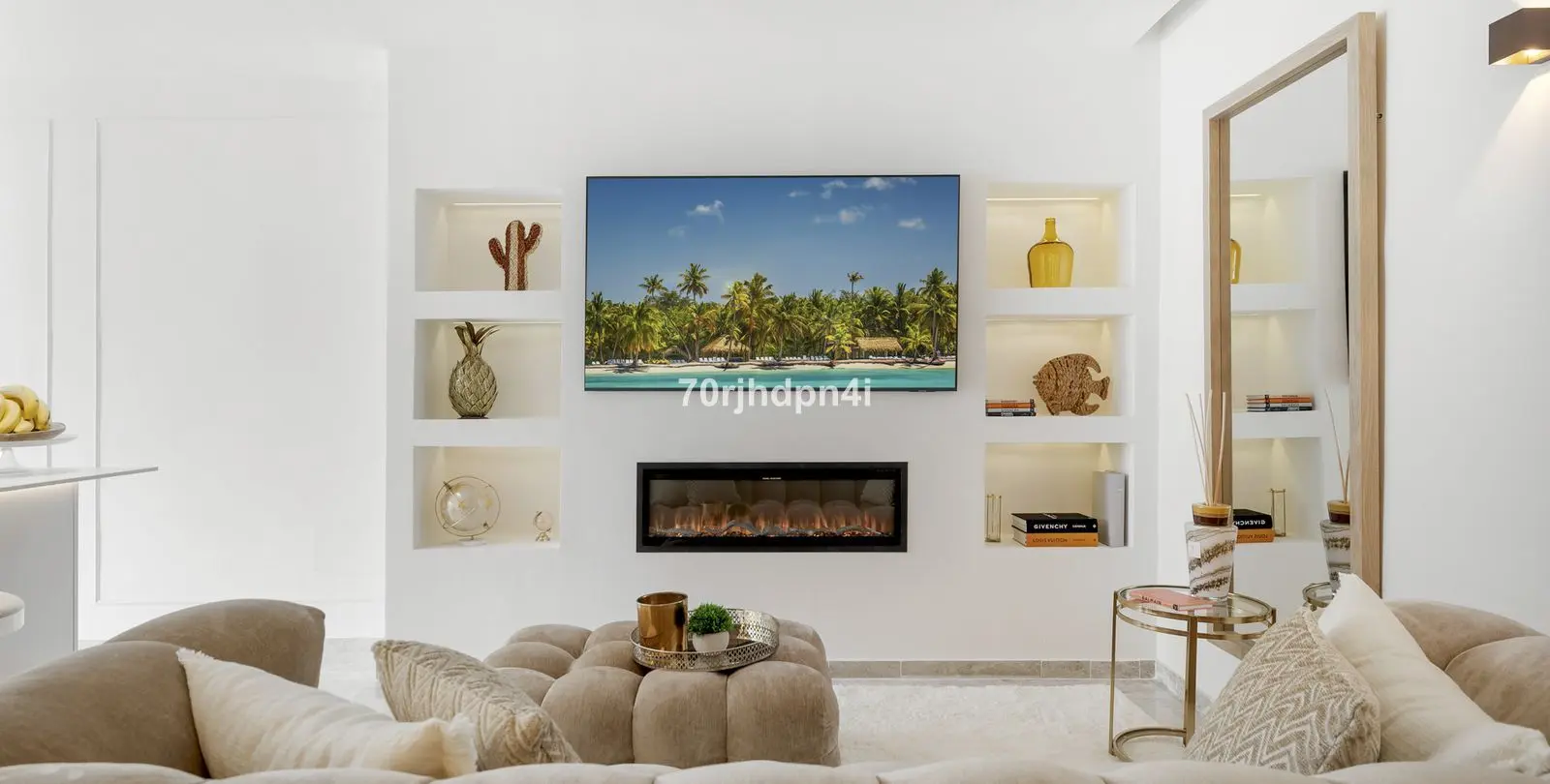 Sale of ground floor apartment in Nueva Andalucía 60