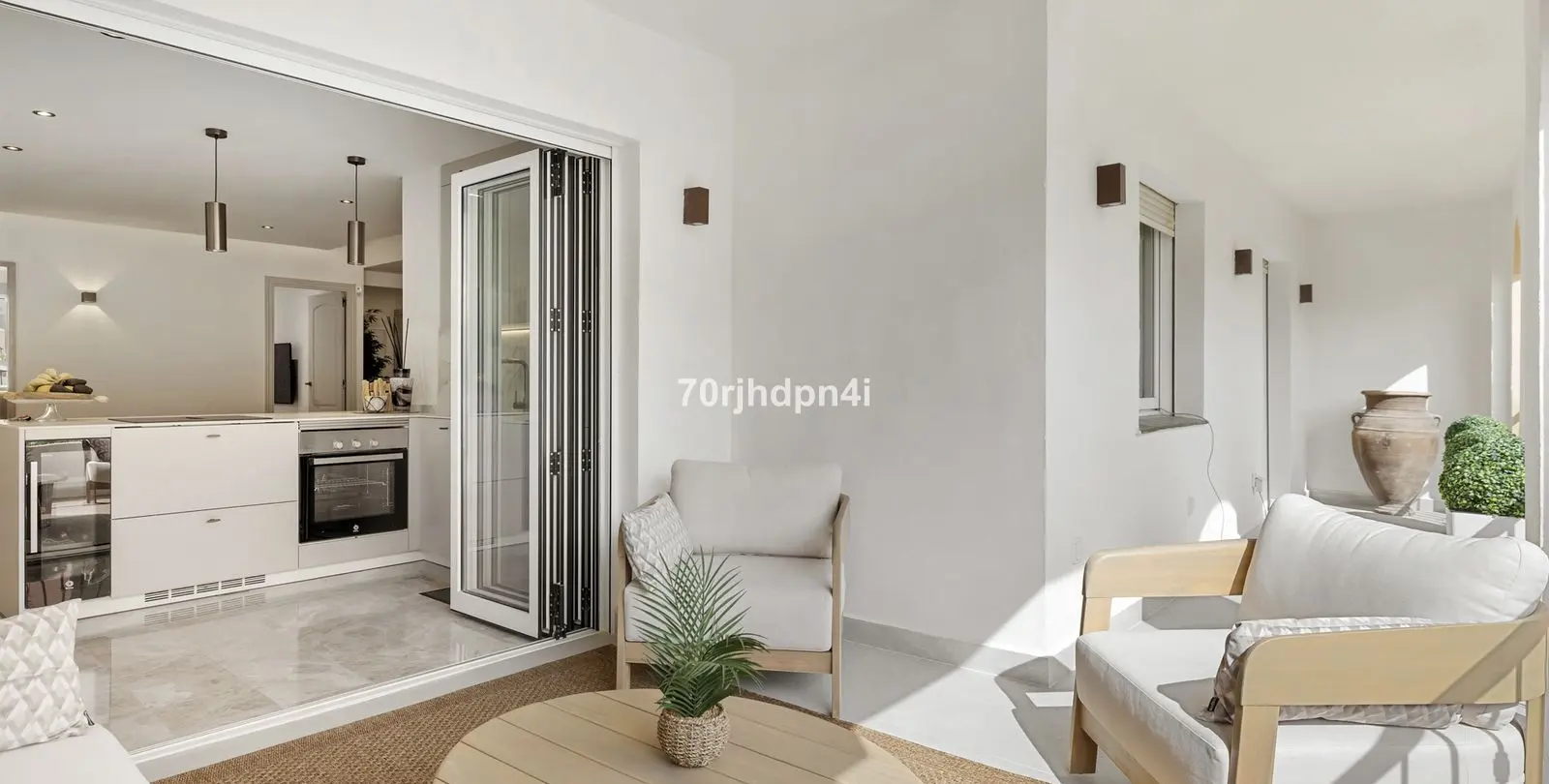 Sale of ground floor apartment in Nueva Andalucía 63