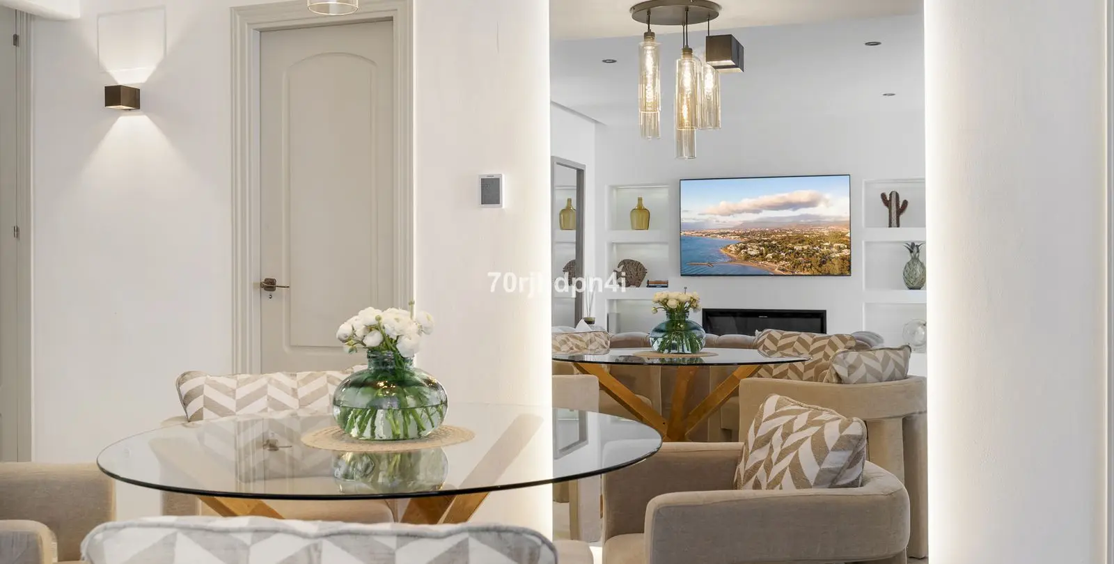 Sale of ground floor apartment in Nueva Andalucía 72