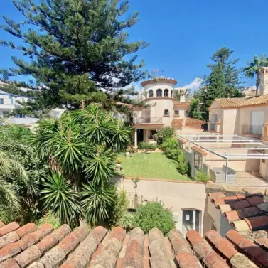 Sale of townhouse in Estepona