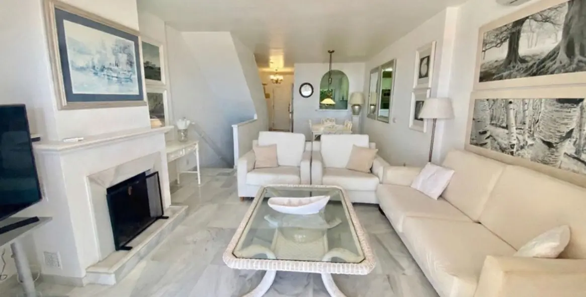 Sale of townhouse in Estepona 15