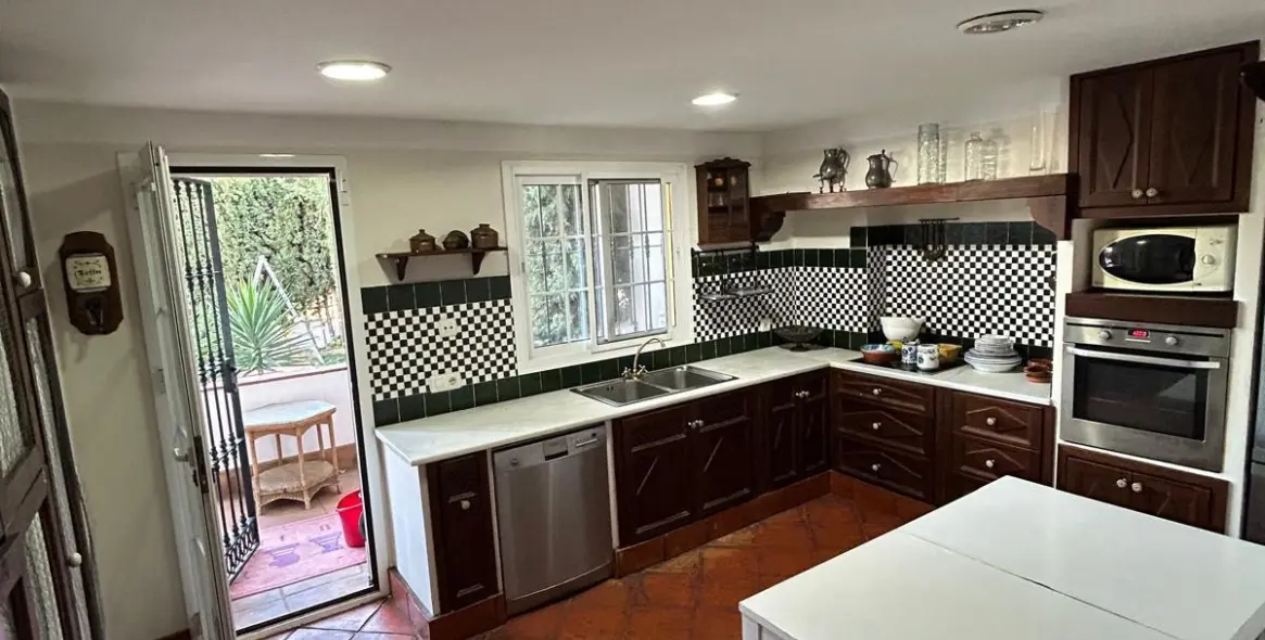 Venta de casa pareada en San Pedro de Alcántara 3