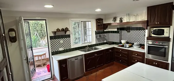 Venta de casa pareada en San Pedro de Alcántara 2