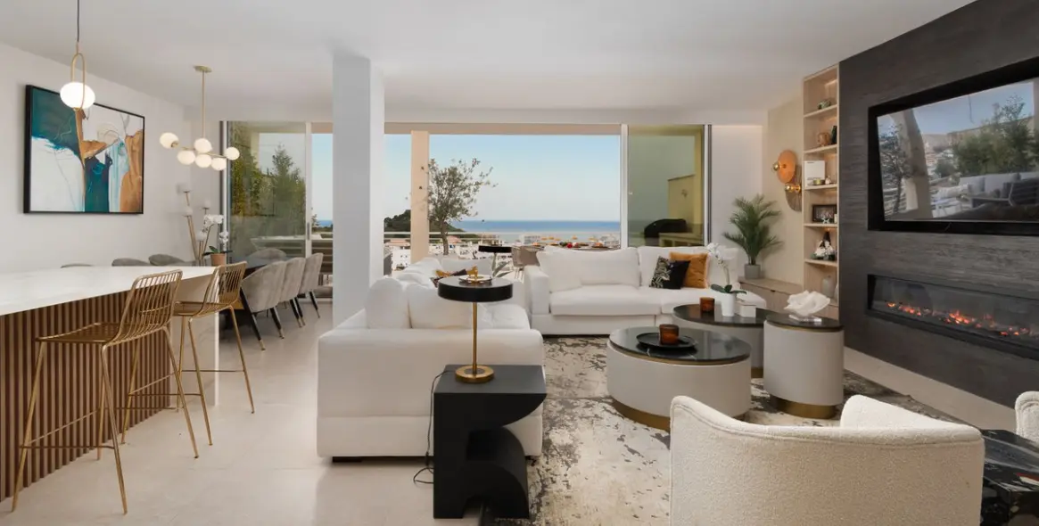 Sale of penthouse duplex in Benalmadena 1