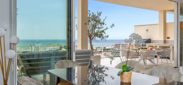 Sale of penthouse duplex in Benalmadena 2