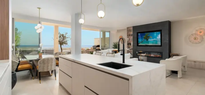 Sale of penthouse duplex in Benalmadena 3