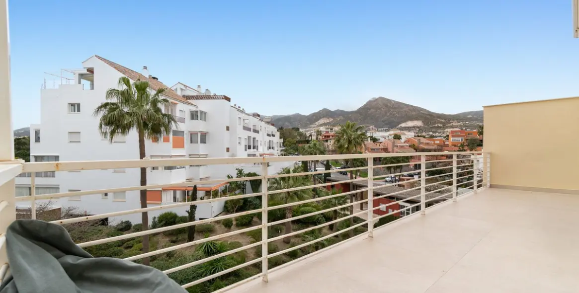 Sale of penthouse duplex in Benalmadena 24