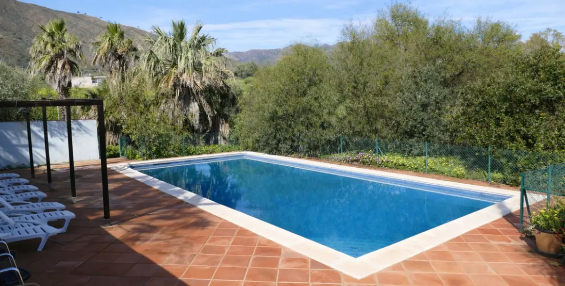 Sale of detached villa in Entrerrios 8