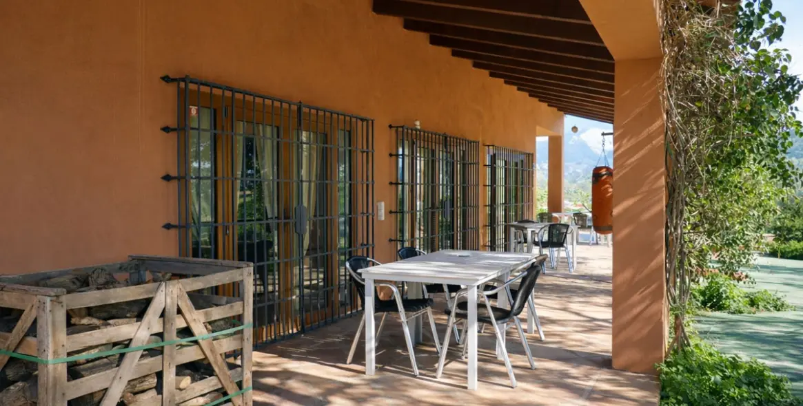 Sale of detached villa in Entrerrios 12