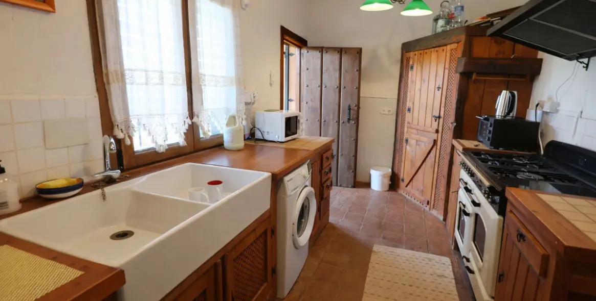 Sale of detached villa in Entrerrios 16