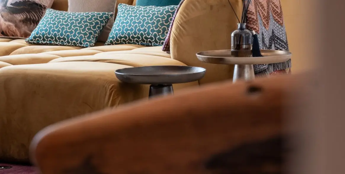 Sale of middle floor apartment in Ojén 13