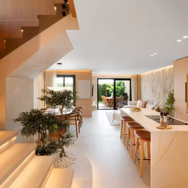 Sale of townhouse in Puerto Banús