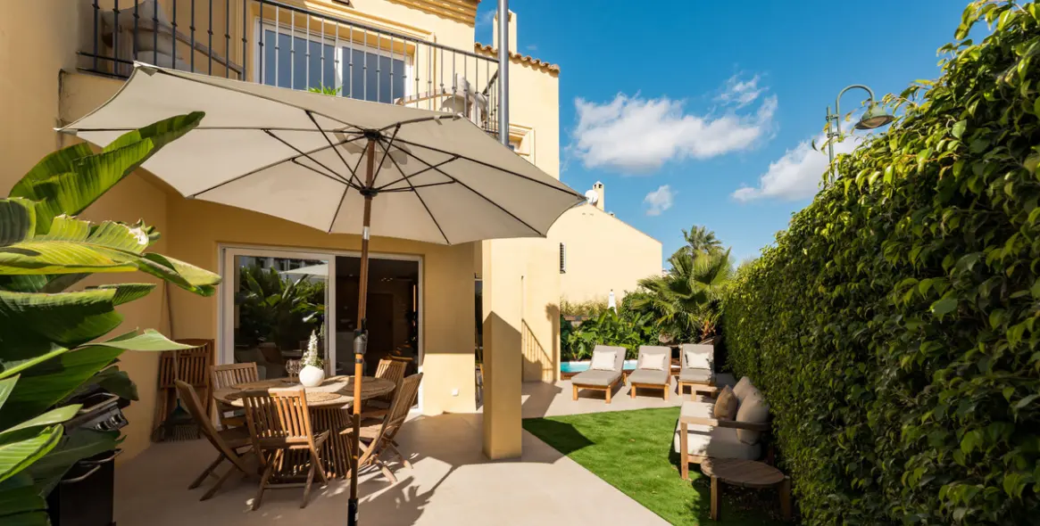 Sale of townhouse in Puerto Banús 17