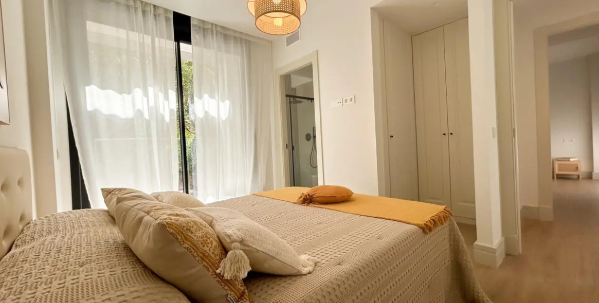 Sale of detached villa in Málaga 20