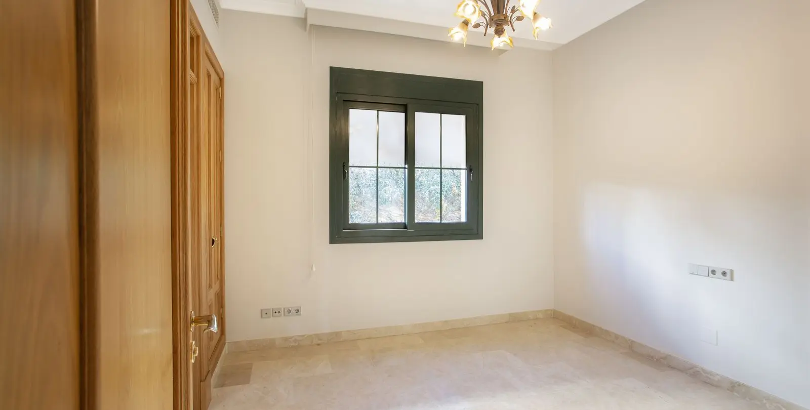 Sale of detached villa in Mijas Golf 13