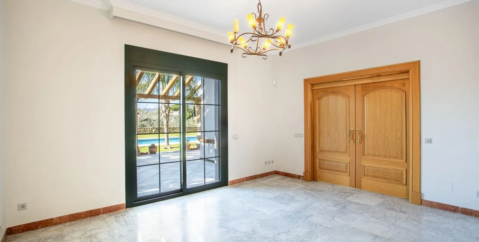 Sale of detached villa in Mijas Golf 29