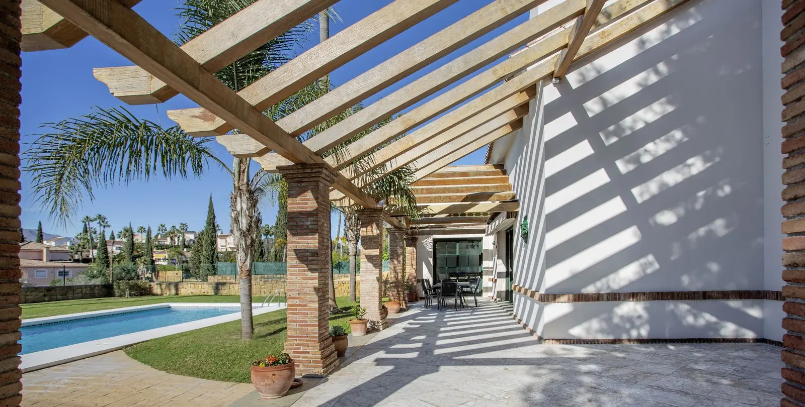 Sale of detached villa in Mijas Golf 43