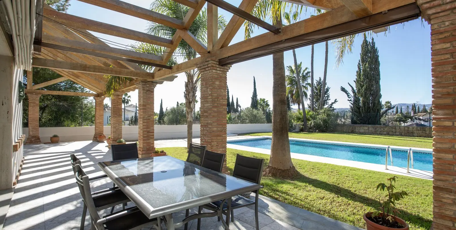 Sale of detached villa in Mijas Golf 45