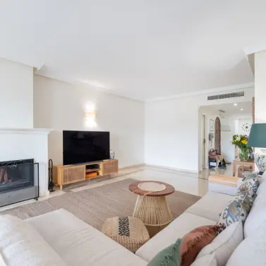 Sale of ground floor apartment in Los Monteros