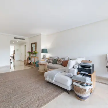 Sale of ground floor apartment in Los Monteros