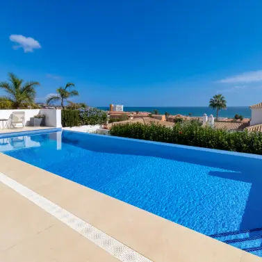 Sale of detached villa in La Cala de Mijas