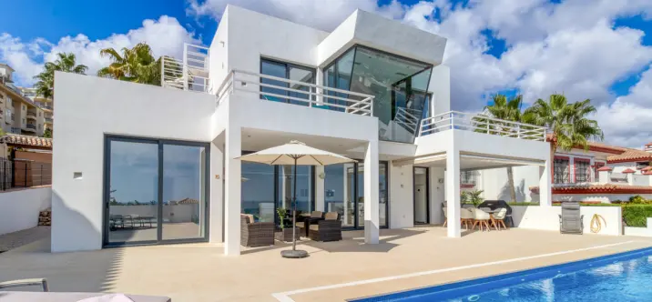 Sale of detached villa in La Cala de Mijas 1