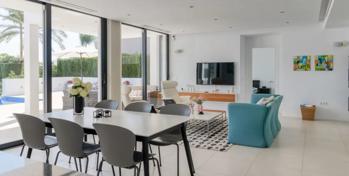 Sale of detached villa in La Cala de Mijas 6