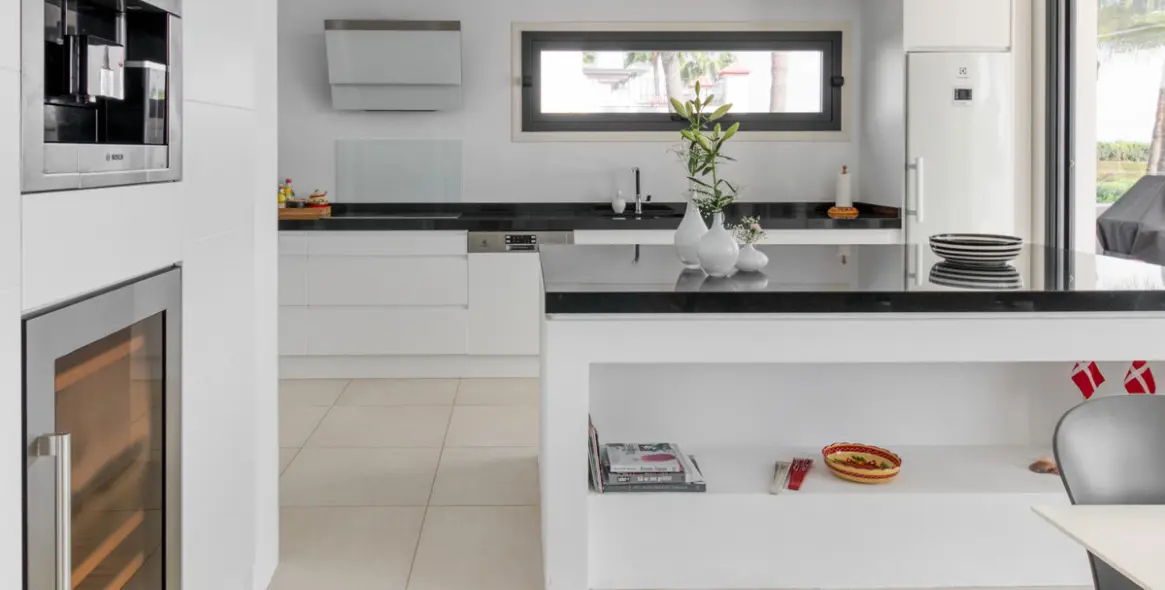 Sale of detached villa in La Cala de Mijas 12