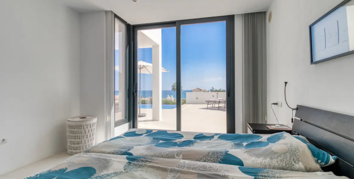 Sale of detached villa in La Cala de Mijas 14