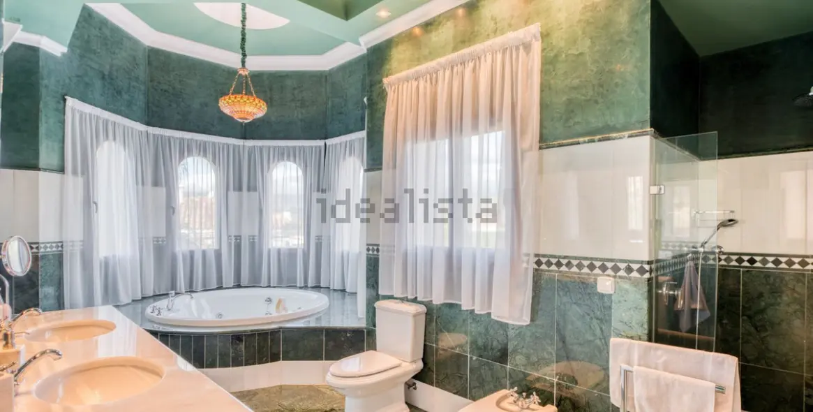 Sale of detached villa in Los Flamingos 9