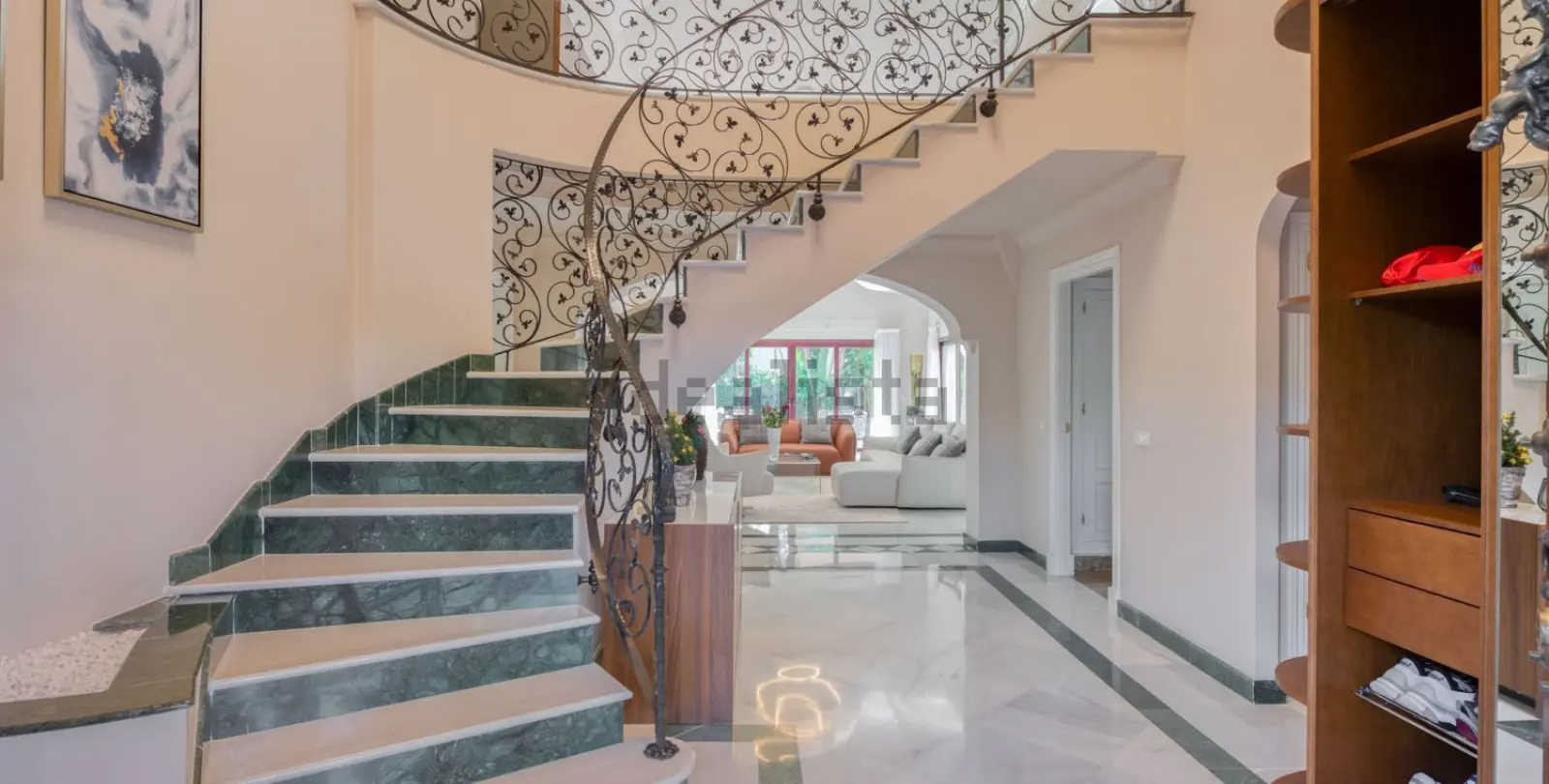Long-term rent of detached villa in Los Flamingos 8