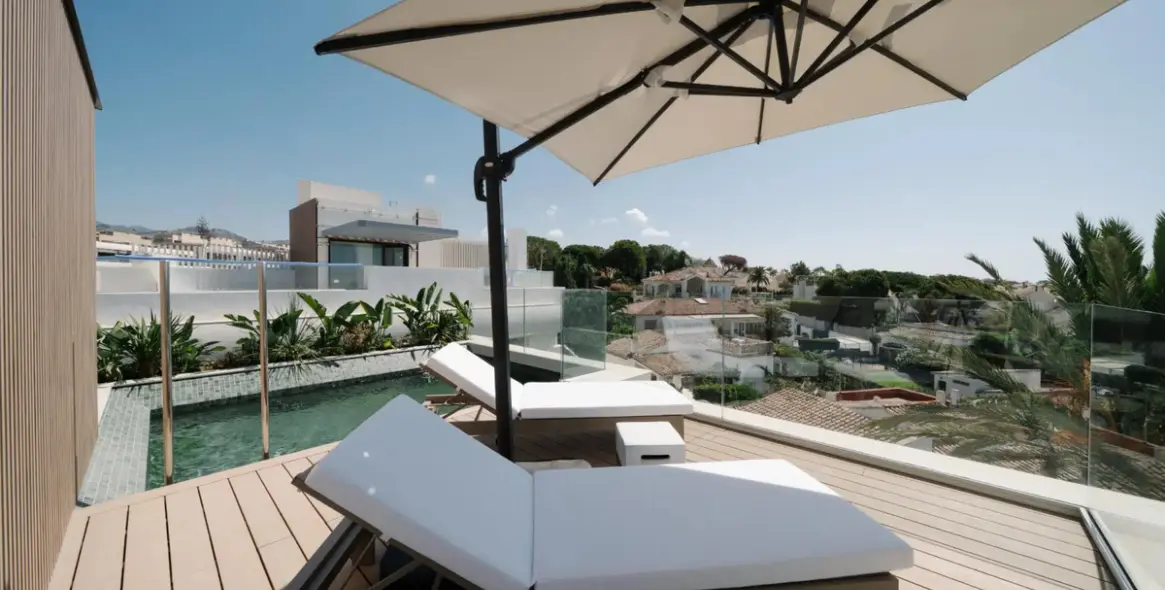 Sale of detached villa in Marbella 9