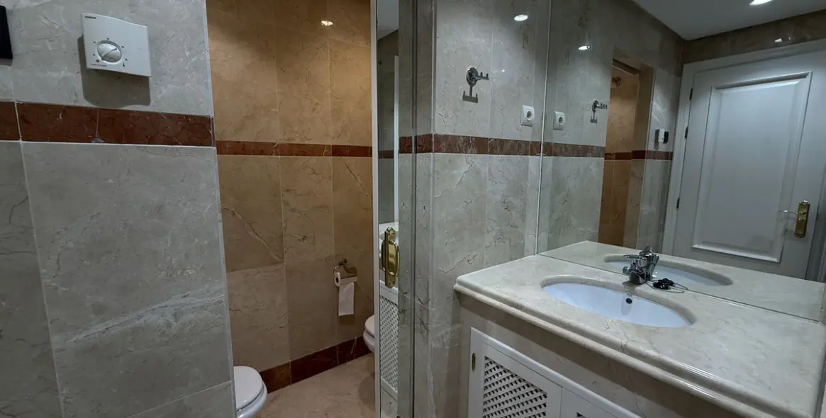 Long-term rent of penthouse in Cancelada 19