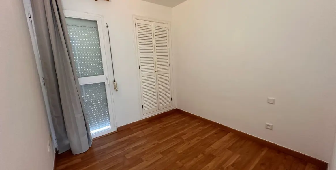 Long-term rent of detached villa in Nueva Andalucía 23