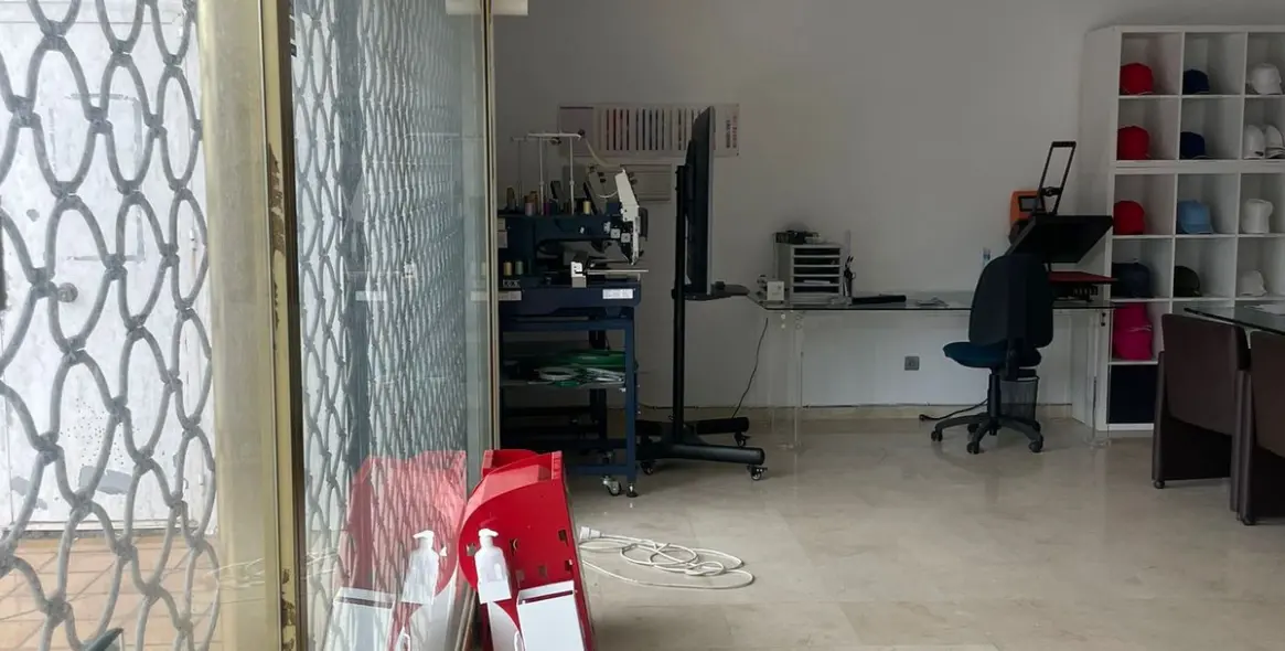 Долгосрочная аренда офиса в Estepona 1