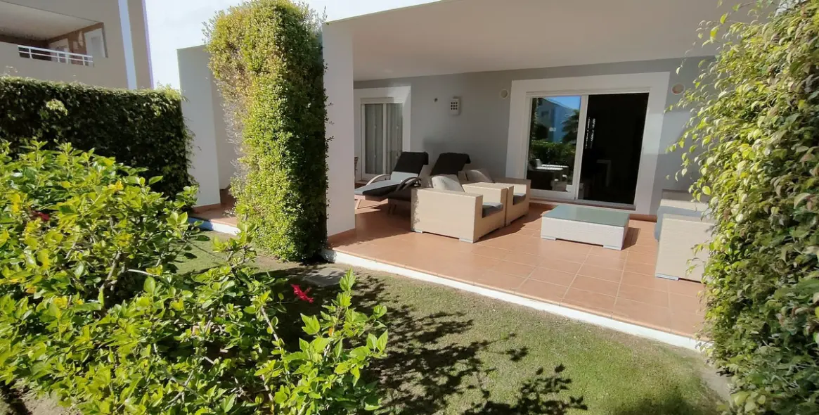 Продажа апартаментов на первом этаже в Estepona 3