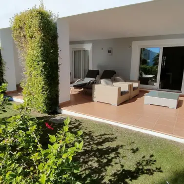 Sale of ground floor apartment in Estepona